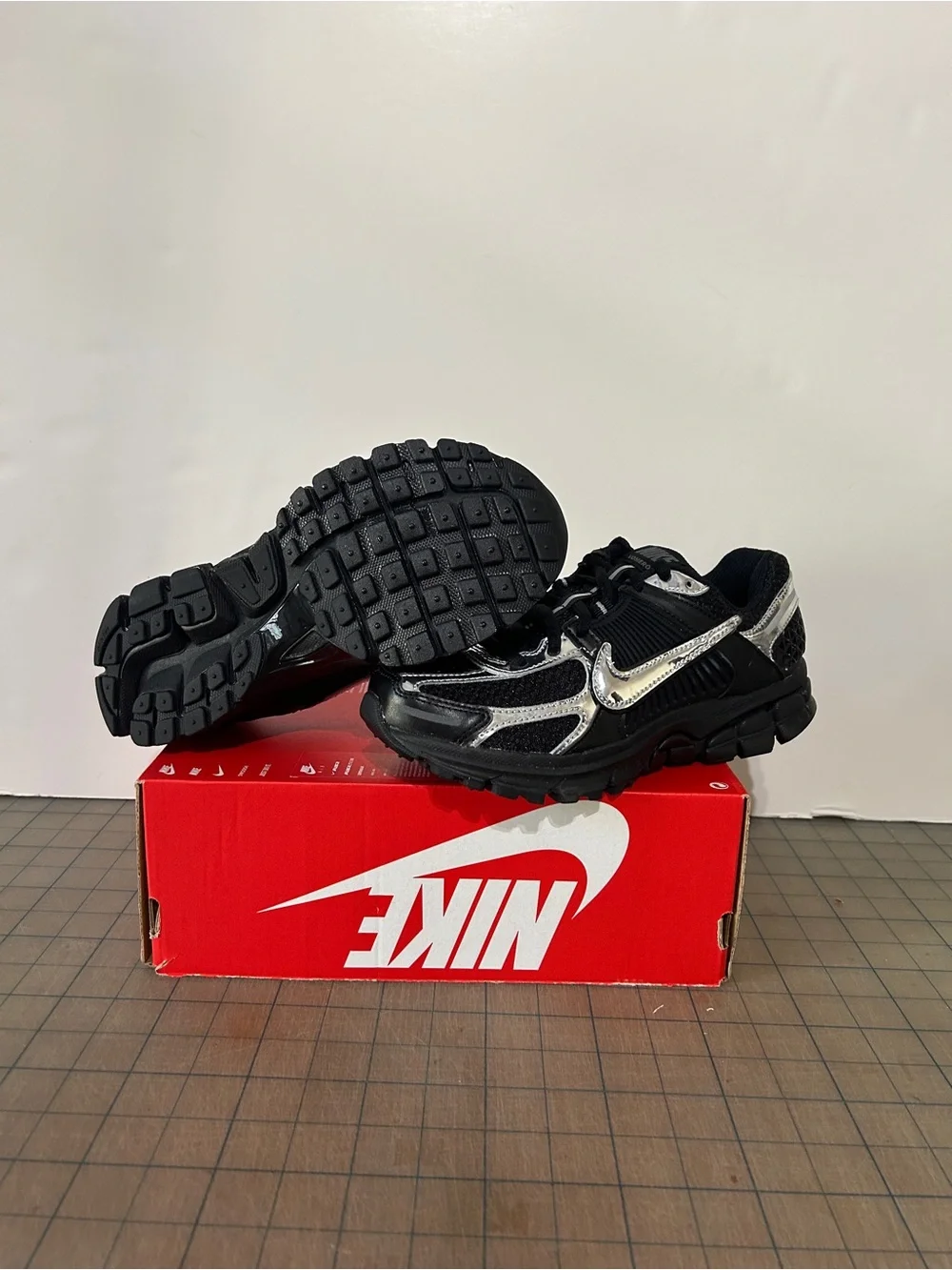 Nike Air Zoom Vomero 5 ‘Black Metallic Silver’ Womens